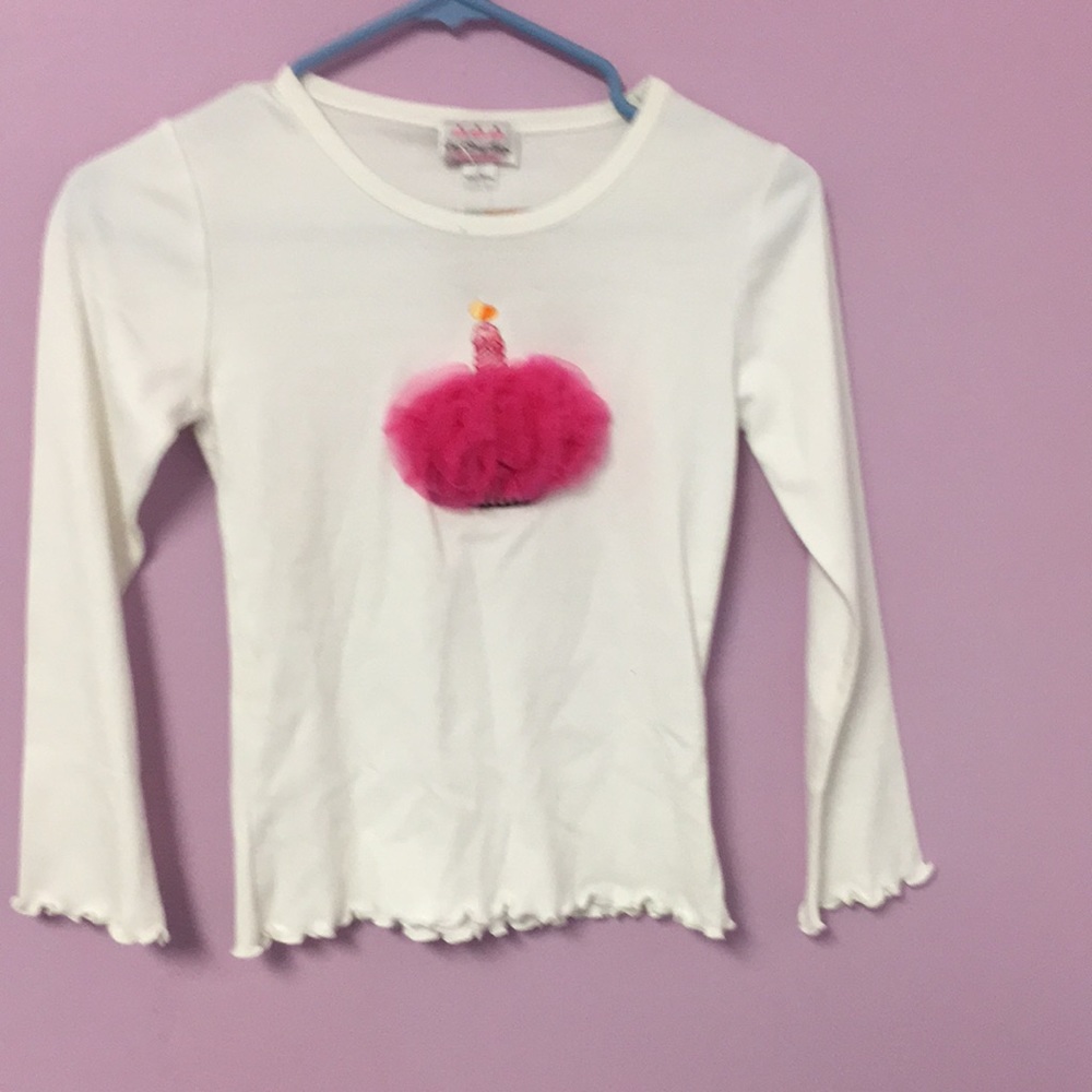 Long sleeve tee shirt